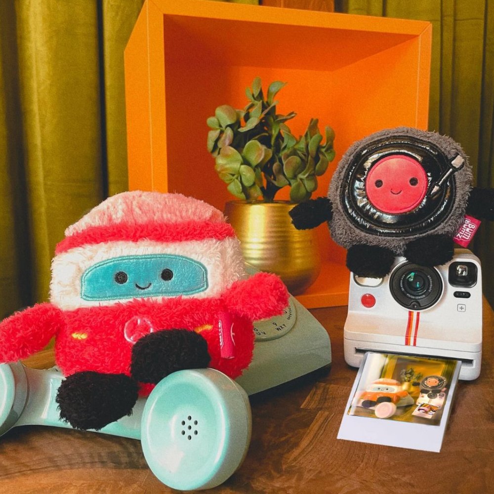 BUMBUMZ 7.5"  Randy the Vinyl Record GroovyBumz Collectible Stuffed Toy NWT - Picture 4 of 7